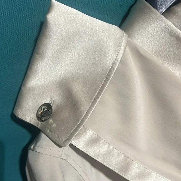 Champagne silk satin blouse, form Escada - Picture 3 of 5